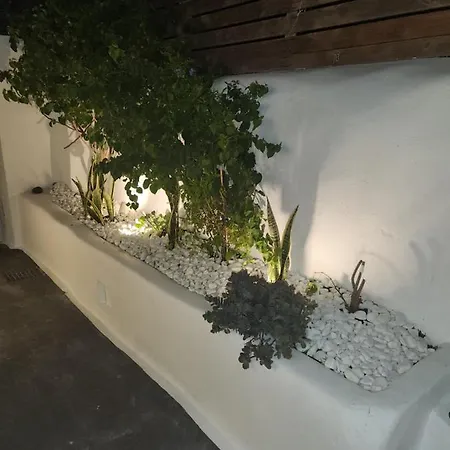 Otto House - Luxury Cave *