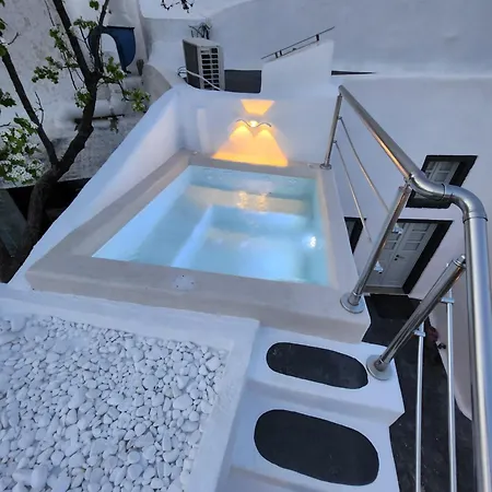 Otto House - Luxury Cave Vothon